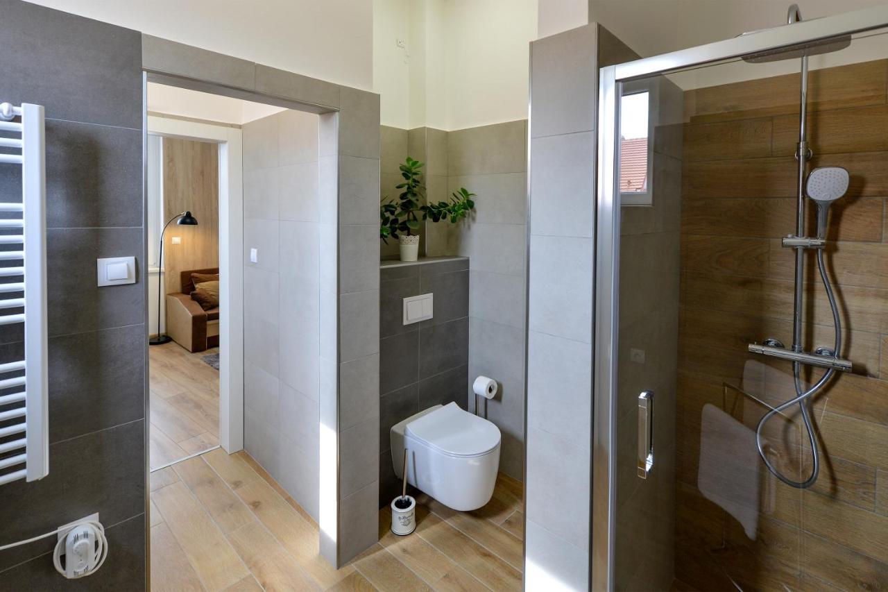 Soho Apartment Пісек Екстер'єр фото